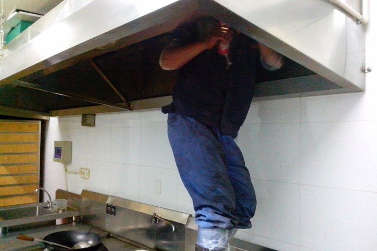 绵阳油烟机清洗公司团队